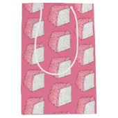 ピンクのエンジェル フード スポンジ ケーキ スライス 焼き物 食いしん坊 ミディアムペーパーバッグ (正面)