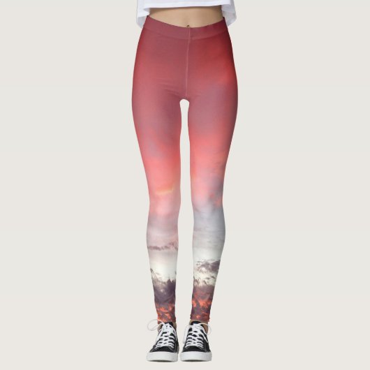 ピンクのオレンジ色の白い雲の夕日の写真スタイリッシュはっきりした レギンス (正面)