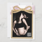 ピンクのカスケードラッフルバウ上品な赤ちゃんシャワー 招待状 (裏面)