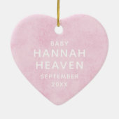 ピンクのカスタマイズ可能な女の子のベビーロスのクリスマスハート セラミックオーナメント (裏面)