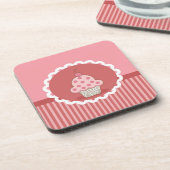 ピンクのカップケーキのデザイン コースター (左側)
