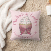 ピンクのカップケーキの弓のスパンコール ウェディング ブライダルシャワー クッション (ブランケット)