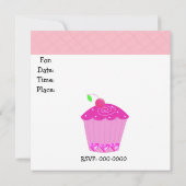 ピンクのカップケーキの誕生日招待状 招待状 (裏面)
