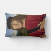 ピンクのカーネーションを持つ強い男（ルネサンス美術） ランバークッション (裏面)