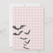 ピンクのギンガムチェックのプレッピーなゴースト  スプーキー ワン ファーストバースデー 招待状 (裏面)