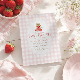 ピンクのギンガムチェックのTwo Sweetストロベリー誕生日 招待状