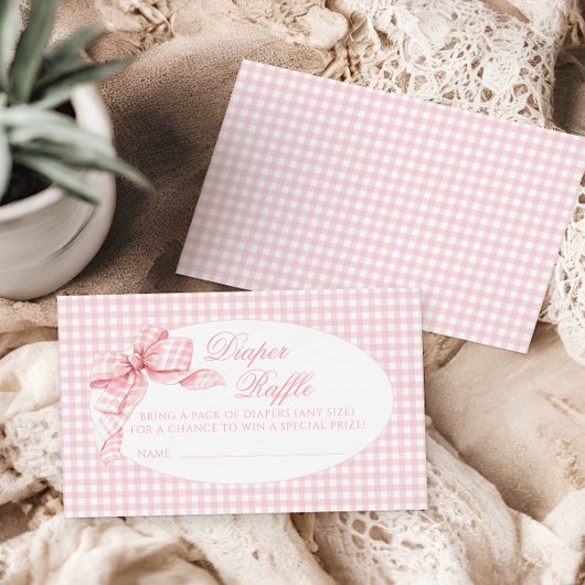 ピンクのギンガムバウ女の子シャワーおむつラッフル エンクロージャーカード