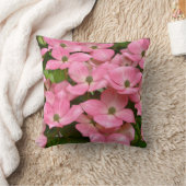 ピンクのクソサドッグウッドの花装飾用クッション クッション (ブランケット)