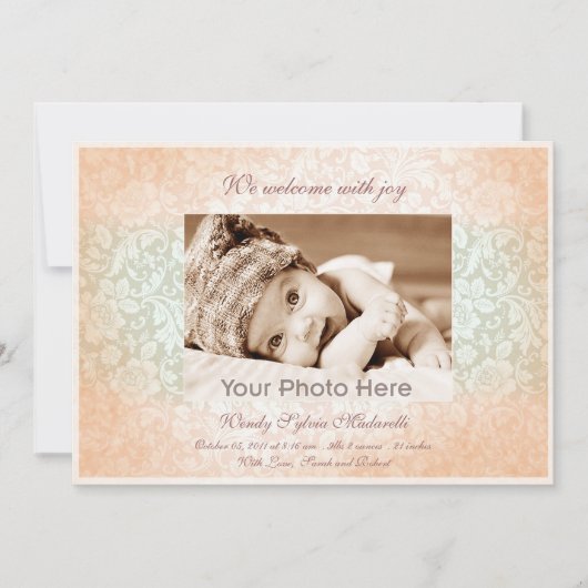 ピンクのクラシックな女の赤ちゃんの誕生の発表 案内状 (正面)