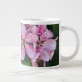 ピンクのクラベリンの花 ジャンボコーヒーマグカップ (右)
