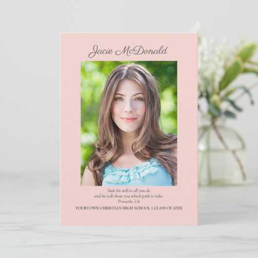 ピンクのクリスチャン卒業写真発表 案内状 (スタンド正面)