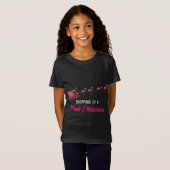 ピンクのクリスマスのかわいいフラミンゴの夢を見る Tシャツ (正面フル)