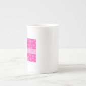 ピンクのクリスマスの夢 ボーンチャイナマグカップ (正面)