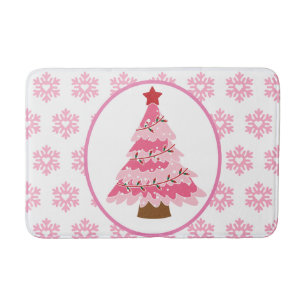 ピンクのクリスマスツリーと雪 バスマット