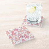 ピンクのクリスマスツリーパターン ガラスコースター (アングル)