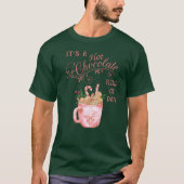ピンクのクリスマスホットチョコレートマグ黒Tシャツ Tシャツ (正面)