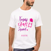 ピンクのクリスマス ファミリー スクワッド サンタ帽子 名入れ Tシャツ (正面)