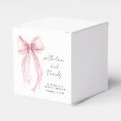 ピンクのクートゥールリボン ウォーターカラー ブライダルシャワー フェイバーボックス (正面サイド)