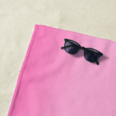 ピンクのグラデーション色のビジネス名、ロゴ、文字ギフト ビーチタオル (インサイチュ)