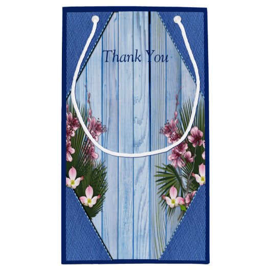 ピンクのグラフィックフラワーオンブルーウッドのテクスチャ抱き枕 スモールペーパーバッグ (裏面)