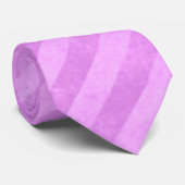 ピンクのグランジなストライプ ネクタイ (ロール)