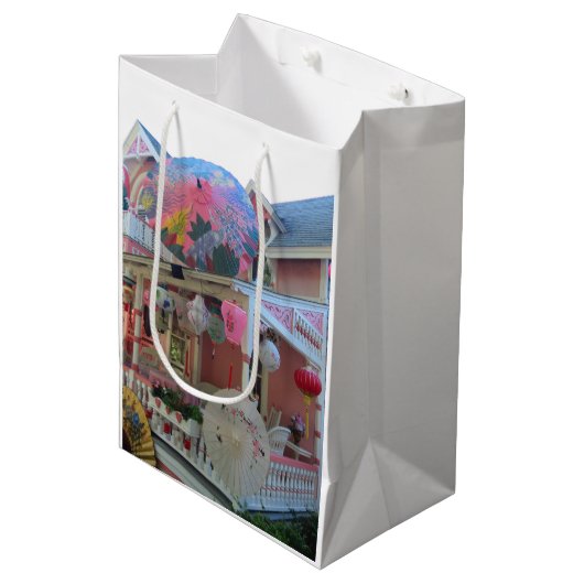 ピンクのグランドイルミネーション – Martha's Vineyard ミディアムペーパーバッグ (正面アングル)