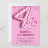 ピンクのグリッターがかわいい風船の数字4の女の子の4歳の誕生日 招待状 (正面)