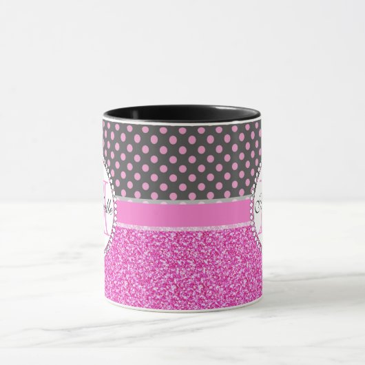 ピンクのグリッターとピンクの水玉模様の名前付き マグカップ (中央)