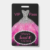 ピンクのグリッターの服の菓子16 VIPのパーティーのバッジ バッジ (裏面)