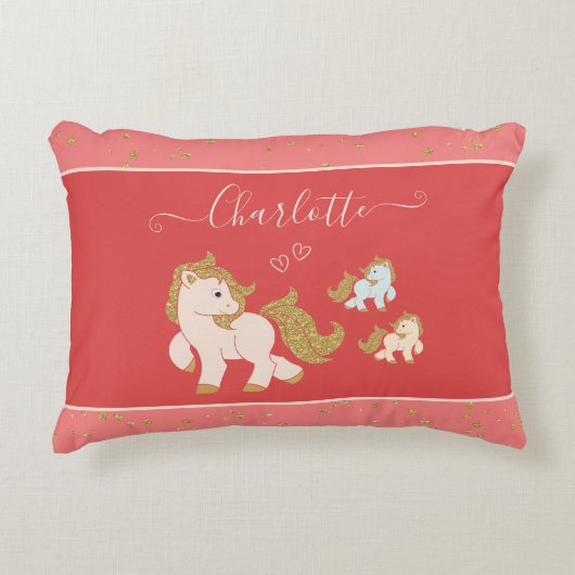 ピンクのグリッターポニーとファーストネーム小さな女の子 アクセントクッション (正面)