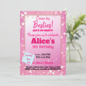 ピンクのグリッター人形をテーマにした誕生日 招待状 (スタンド正面)