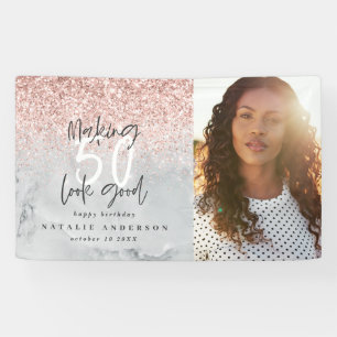 ピンクのグリッター大理石で50歳の誕生日を飾る 横断幕