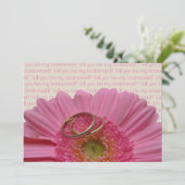 ピンクのゲルバをウェディングパーティーのアテンダントにしてくれる？（手紙に書く場合：）ピンクのゲルバ 招待状 (スタンド正面)