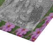 ピンクのコスモスの縁ど花あなたの写真 カッティングボード (角)