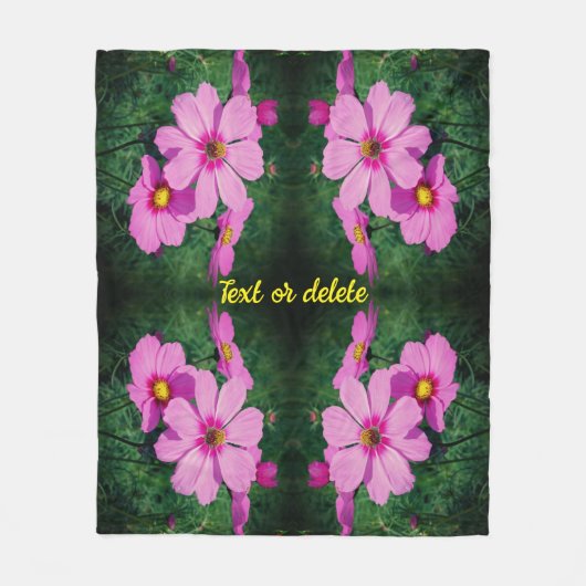 ピンクのコスモスの花の抽象芸術 フリースブランケット (正面)
