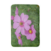 ピンクのコスモスの花の自然 バスマット (正面縦)
