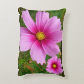 ピンクのコスモスの花ワイルドフラワー アクセントクッション (裏面(縦))