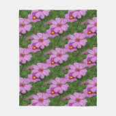 ピンクのコスモス花の自然模様 フリースブランケット (正面)