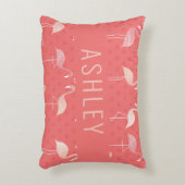 ピンクのコーラルレッドフラミンゴのパタパーソナライズされたーン アクセントクッション (正面(垂直))