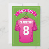 ピンクのサッカーユニフォームのキッズ誕生日パーティー招待状 招待状 (正面)