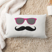 ピンクのサングラスおよび黒い口ひげのユーモア ランバークッション (ブランケット)