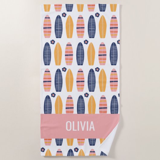 ピンクのサーフボードと花をサーフアップ ビーチタオル (正面)