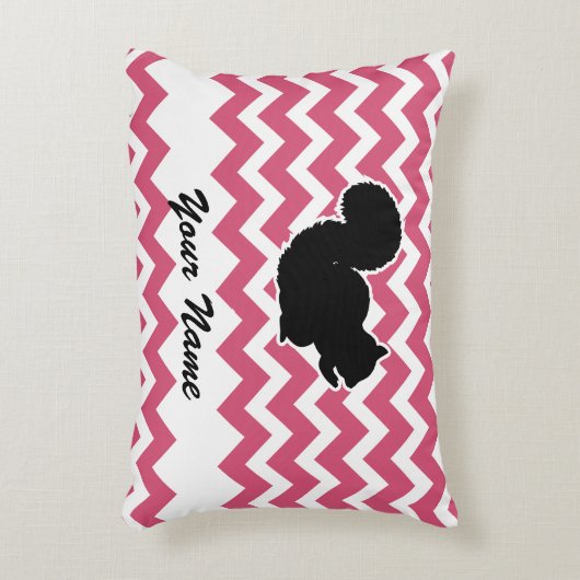 ピンクのシェブロン模様のリスのシルエット アクセントクッション (正面(垂直))