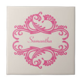 ピンクのシックなダマスクタイル タイル (正面)