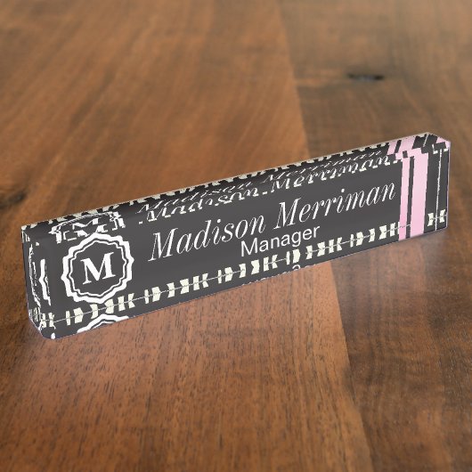 ピンクのシマウマのストライプのな動物は|を個人化なります禁止します デスクネームプレート (側面)