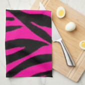ピンクのシマウマのプリントのデザイン キッチンタオル (四つ折り)