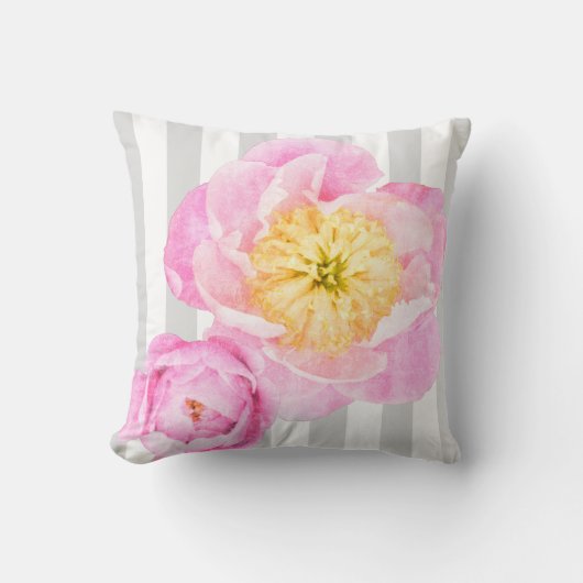 ピンクのシャクヤクおよび灰色のストライプのモノグラム クッション (正面)