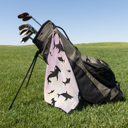 ピンクのシャドーフィッシュサメのグラデーション銀河系宇宙 ゴルフタオル (グリーン)