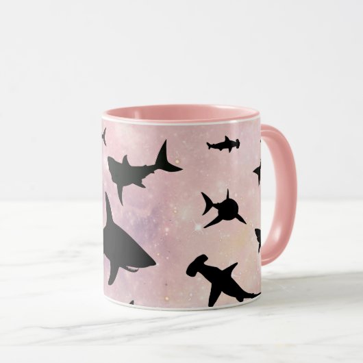 ピンクのシャドーフィッシュサメのグラデーション銀河系宇宙 マグカップ (正面右)