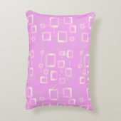 ピンクのジオメトリックストライプス アクセントクッション (裏面(縦))